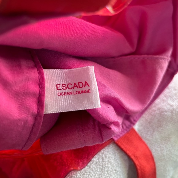 ESCADA Ocean Lounge Tote. Pink/Red. - Picture 5 of 5